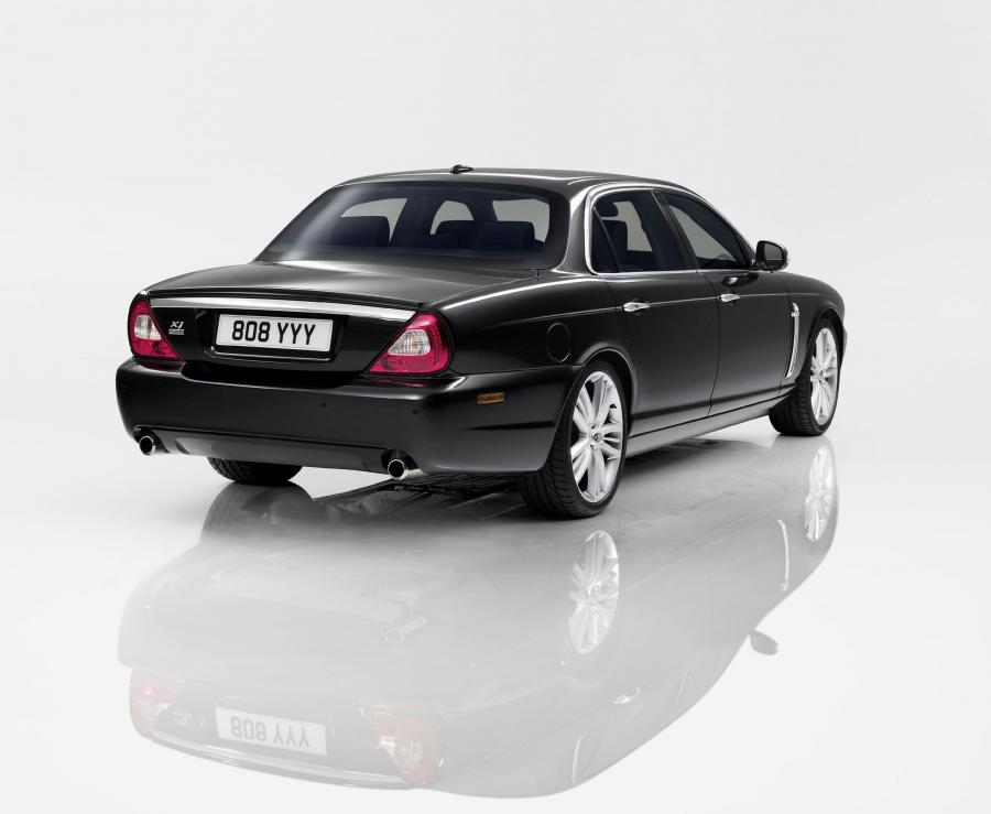  Jaguar XJ Portfolio 2009 года  (фото 7 из 29)